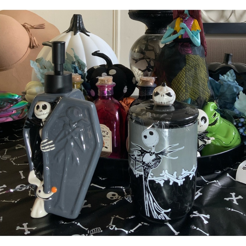 Disney nightmare before Christmas. Jack with zero soap dispenser and canister